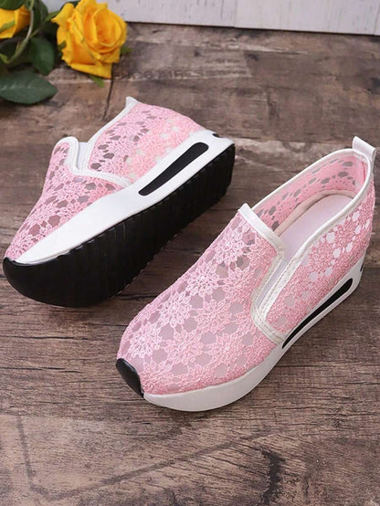 Aéra - Baskets en Dentelle Florale à Velcro
