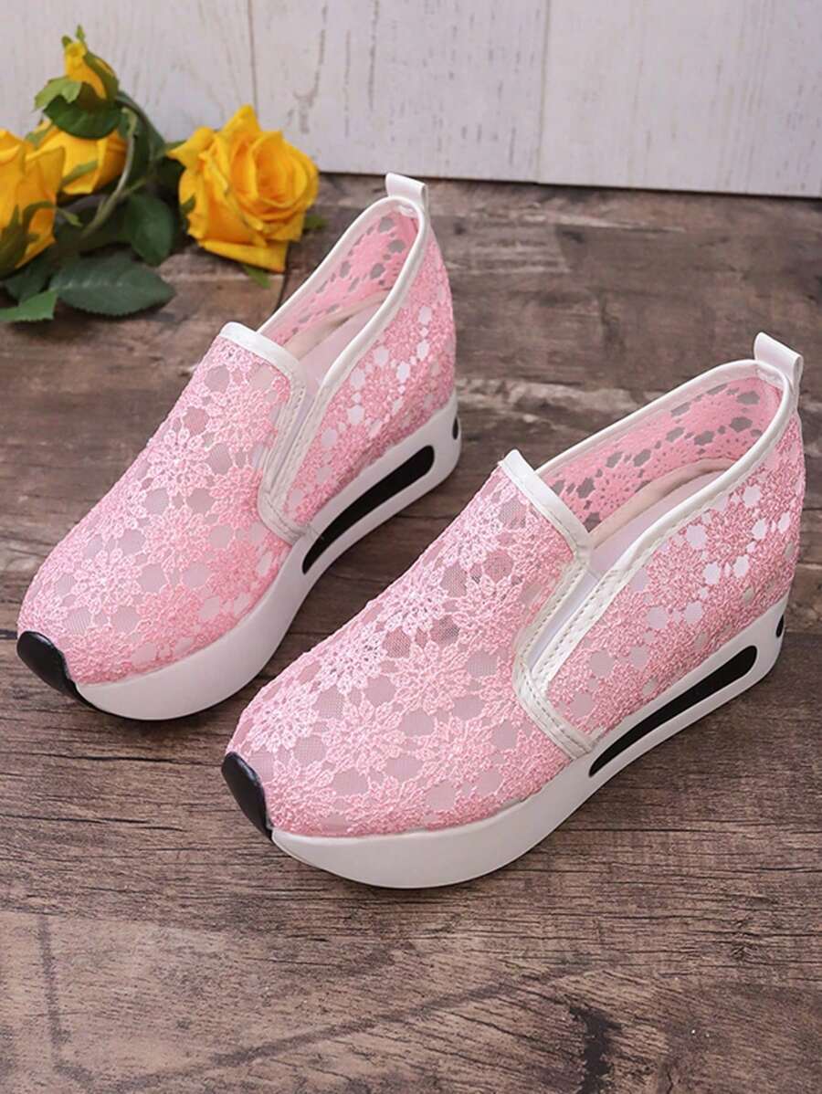 Aéra - Baskets en Dentelle Florale à Velcro