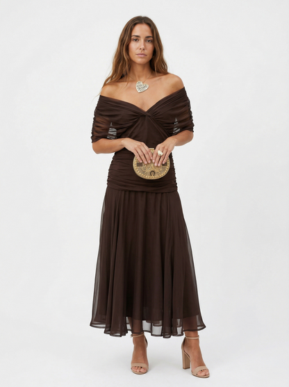 Robe longue avec decollete en V